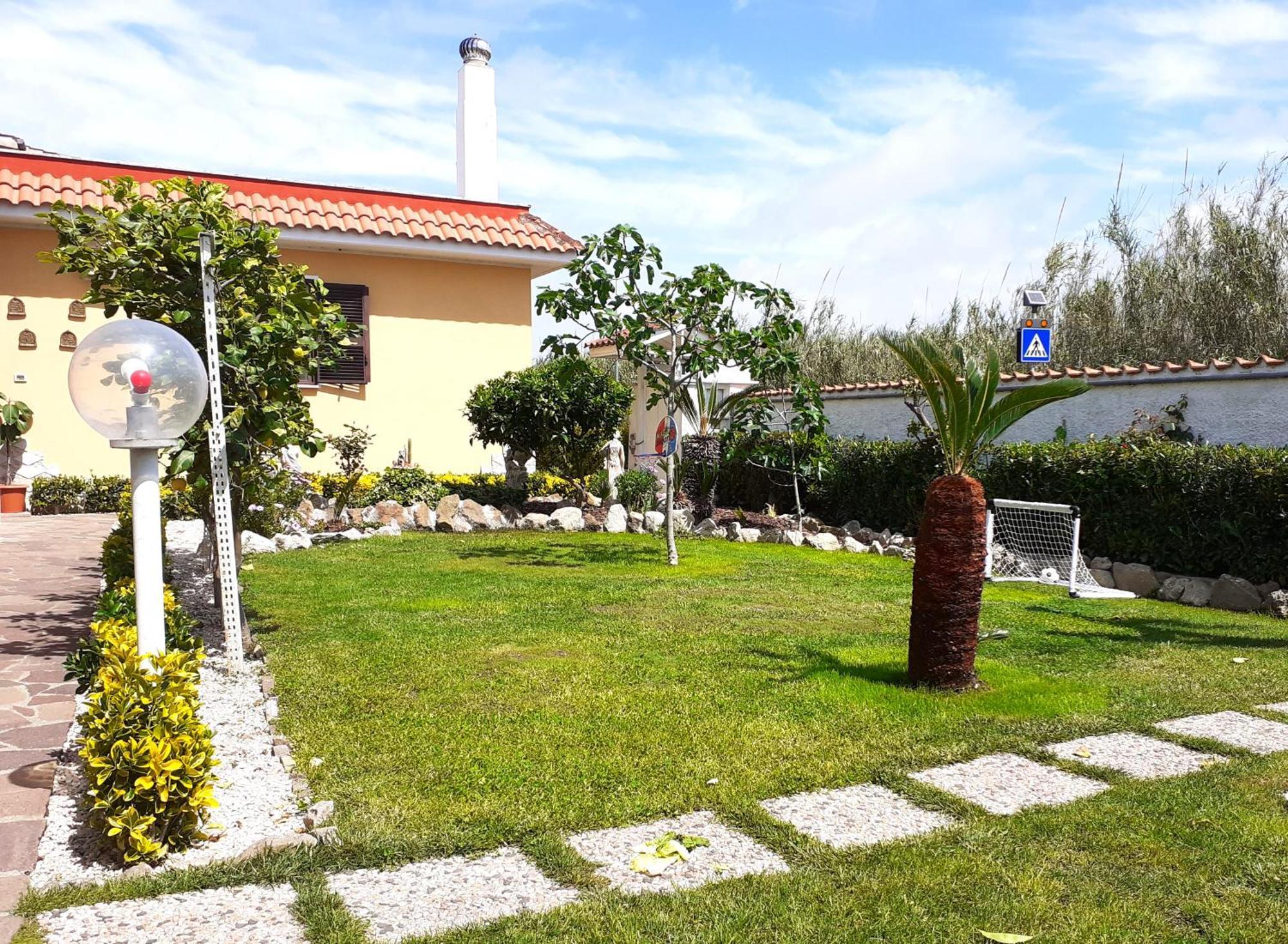 A Casa Dell' Artista Villa Fiumicino Exterior photo