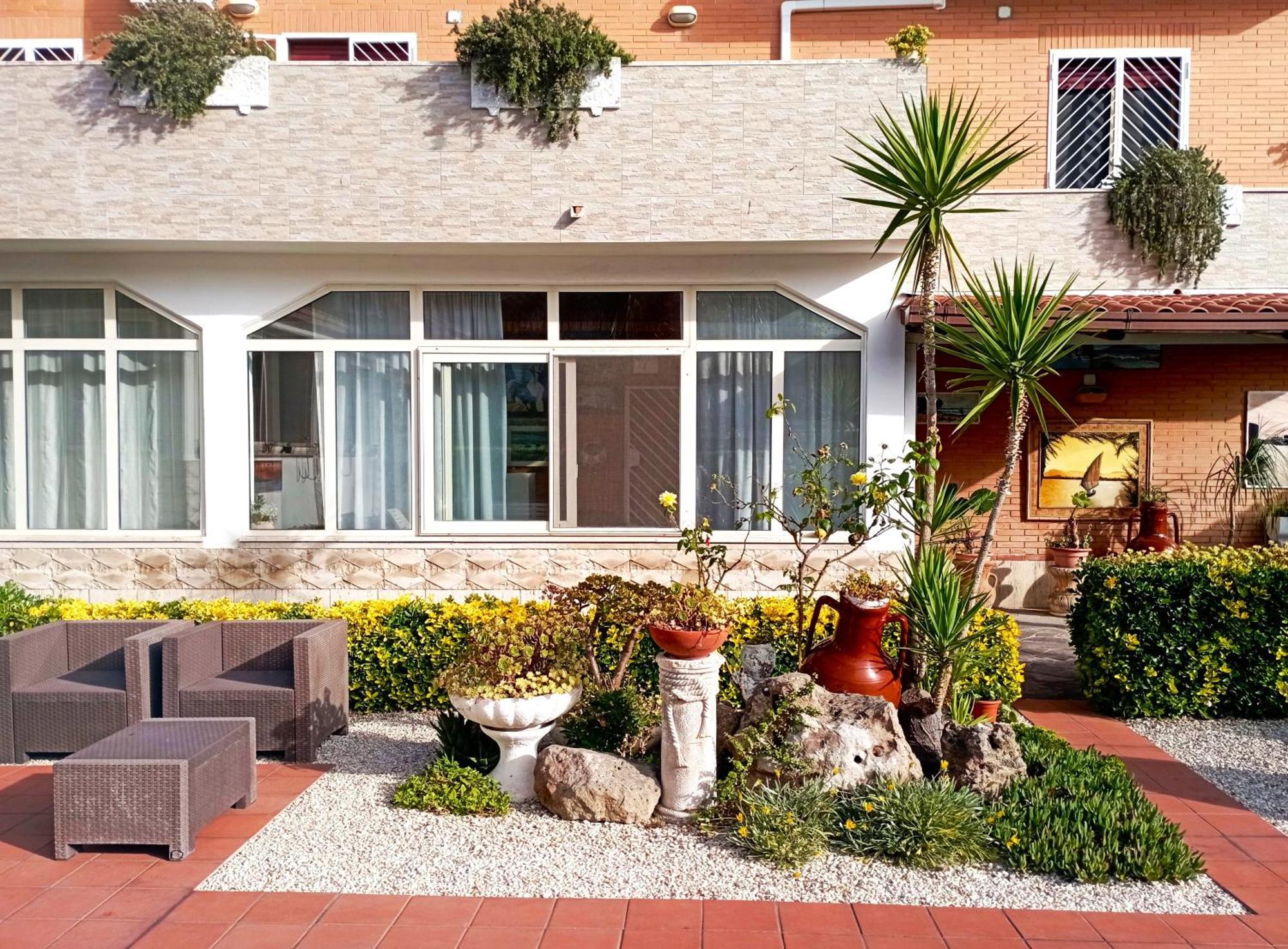 A Casa Dell'Artista - Breakfast , Prosecco And Swimming Pool Included ! Villa Fiumicino Exterior photo